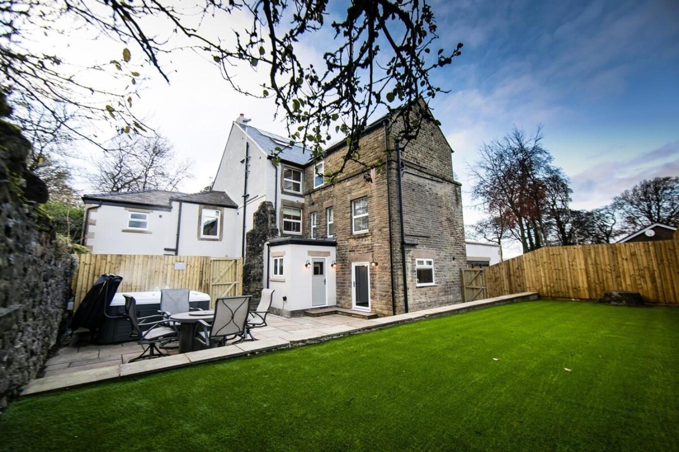 Foxlow Grange By Muse Escapes Aparthotel *